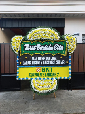 Papan Bunga Duka di Pongangan